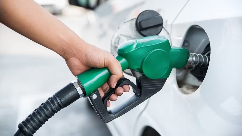 Fuel Queues Stretch Across Antigua as ABLP Motorcade Draws Thousands